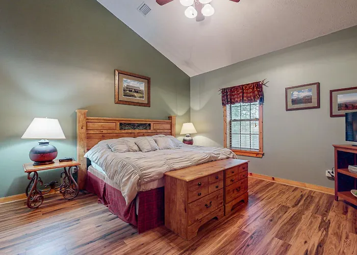 Cozy Cub Cabin