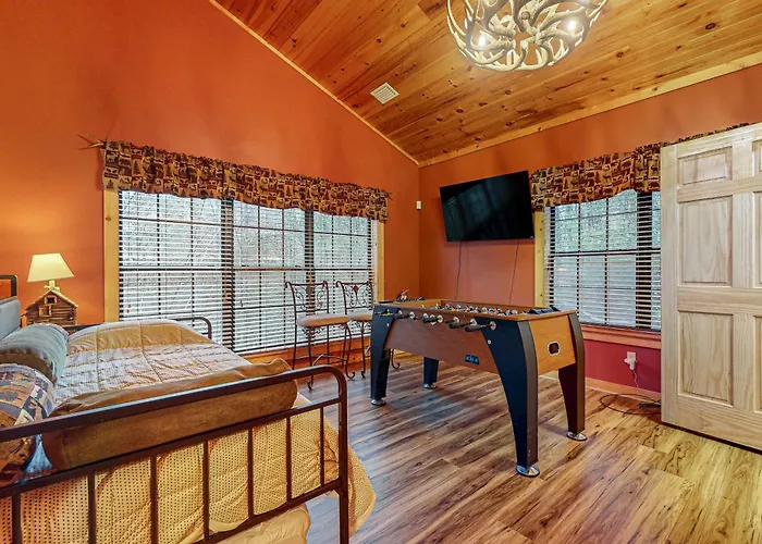 Cozy Cub Cabin
